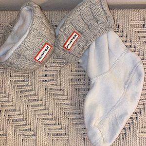 Hunter short boot knit socks.Super cozy and in great condition! Size L (US 8-10)